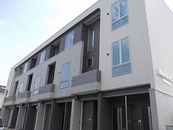 モデッサ フェリーチェの物件外観写真